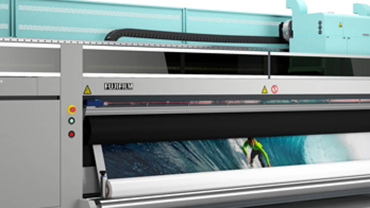 Fujifilm’s superwide Acuity Ultra to debut at Graphics Canada Expo.