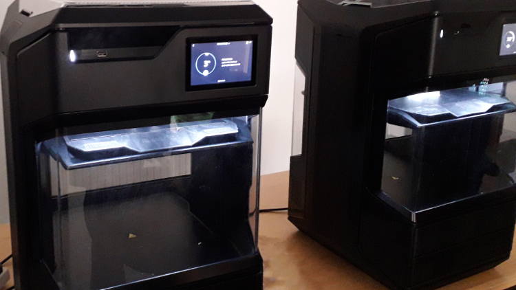 First in UK: ArtSystems displays MakerBot Method at Southern Manufacturing Show.