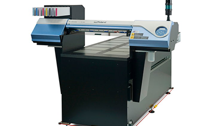 Roland DG announces VS-300iS-GO for super-safe, super-accurate digital graphic overlay printing.