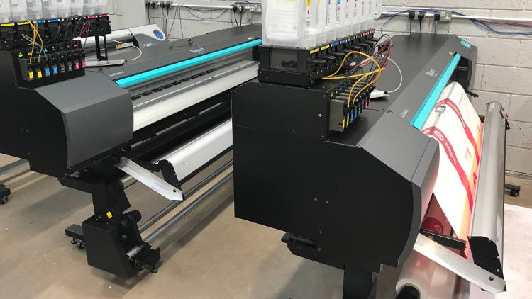 QPS installs two new Roland Texart XT-640 printers at EventureWorks.