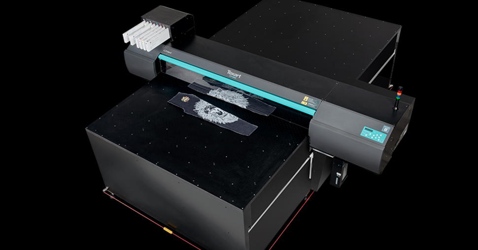 Roland DG launches Texart XT-640S-F : A textile printer for the ‘Fashion Drop’ generation.